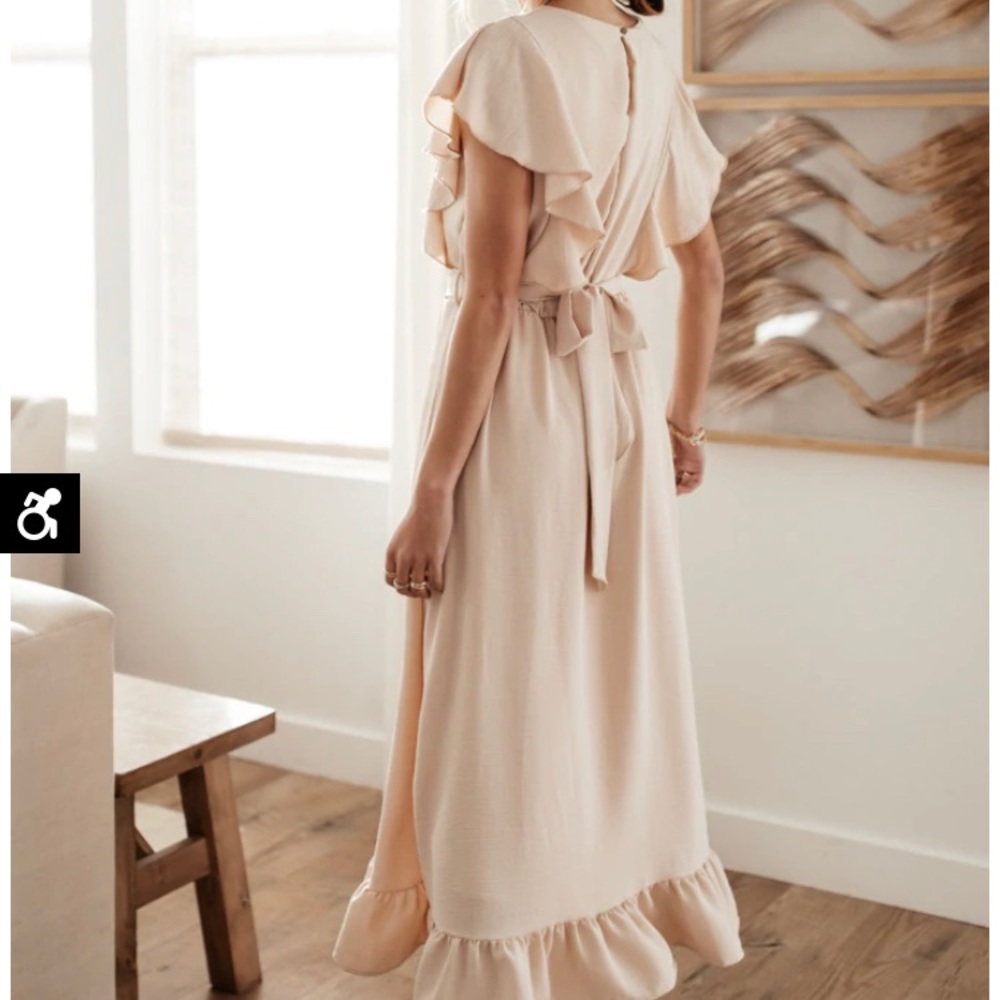 Ruffled sleeve Maxi dress in Beige - Picture 2 of 5